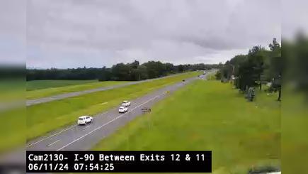 Traffic Cam Castleton-on-Hudson › West: I-90 Westbound at Schodack Text Area Player