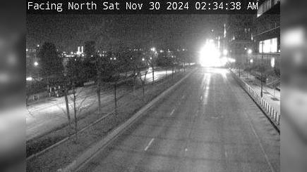 Traffic Cam New York: Route 9A @ North Moore Street Player