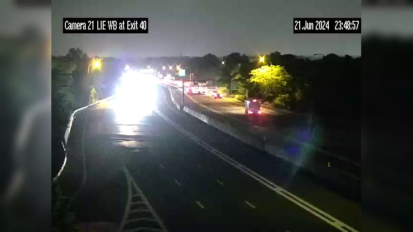 Traffic Cam East Williston › West: I-495 at Jericho Tpke Player