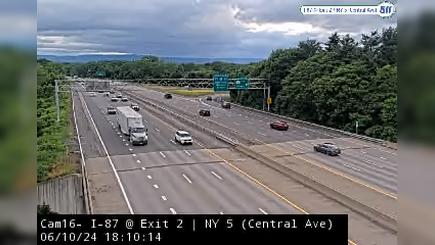 Traffic Cam Colonie › North: I-87 at Exit 2 (NY 5 - Central Avenue) Player