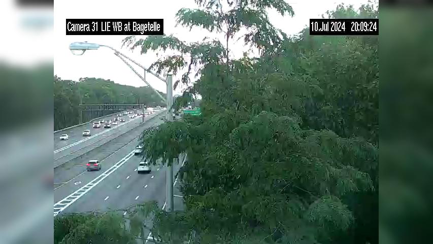 Traffic Cam Huntington › West: I-495 at Bagatelle Rd Player