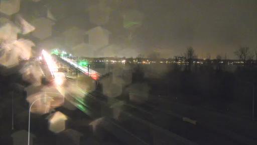 Traffic Cam Sandy Beach › South: I-190 at the Niagara Toll Barrier (Base of the North Grand Island Bridge) Player