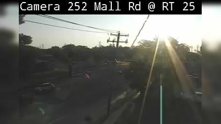 Traffic Cam Head of the Harbor: NY 25 Eastbound at Mall Road B (Signal 74.33P) Player