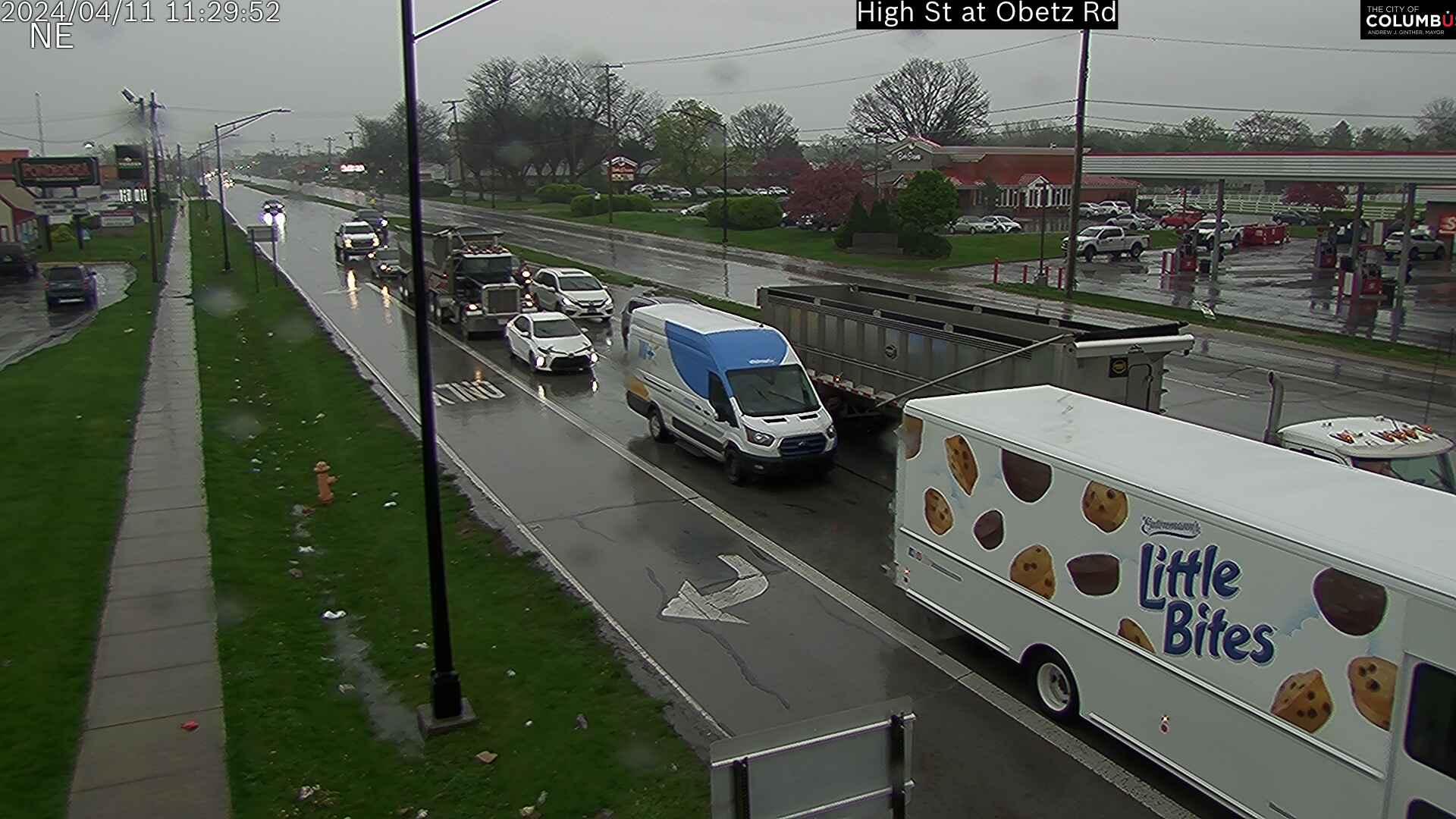 Traffic Cam Hamilton Meadows: City of Columbus) High St at Obetz Rd Player