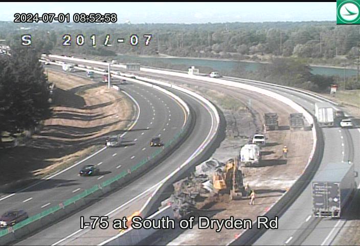 Traffic Cam I-75 at South of Dryden Rd Player