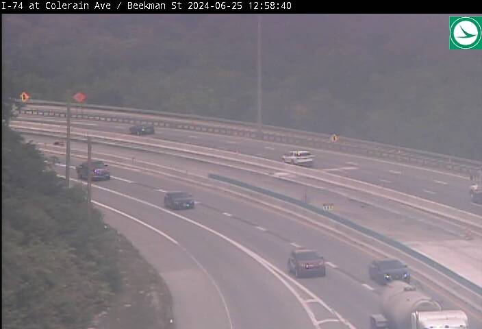 Traffic Cam I-74 at Colerain Ave / Beekman St - East Player