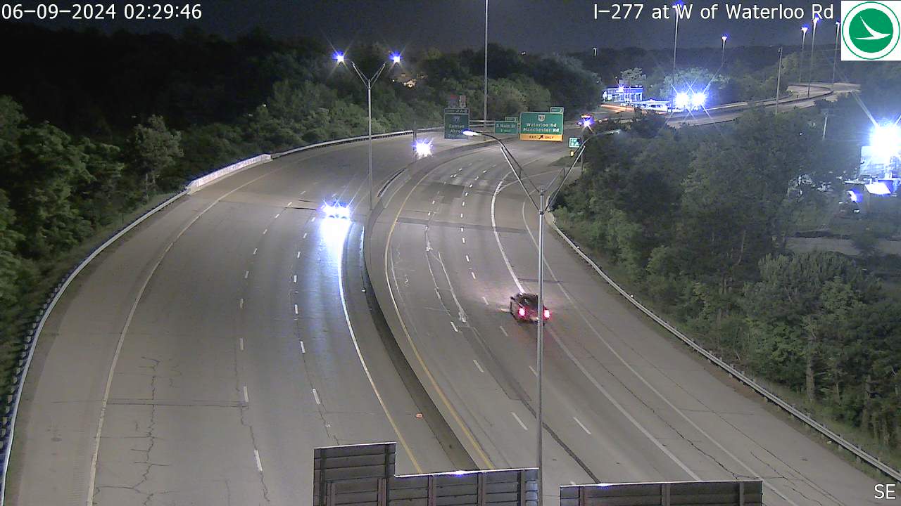 Traffic Cam I-277 W of Waterloo Rd Player