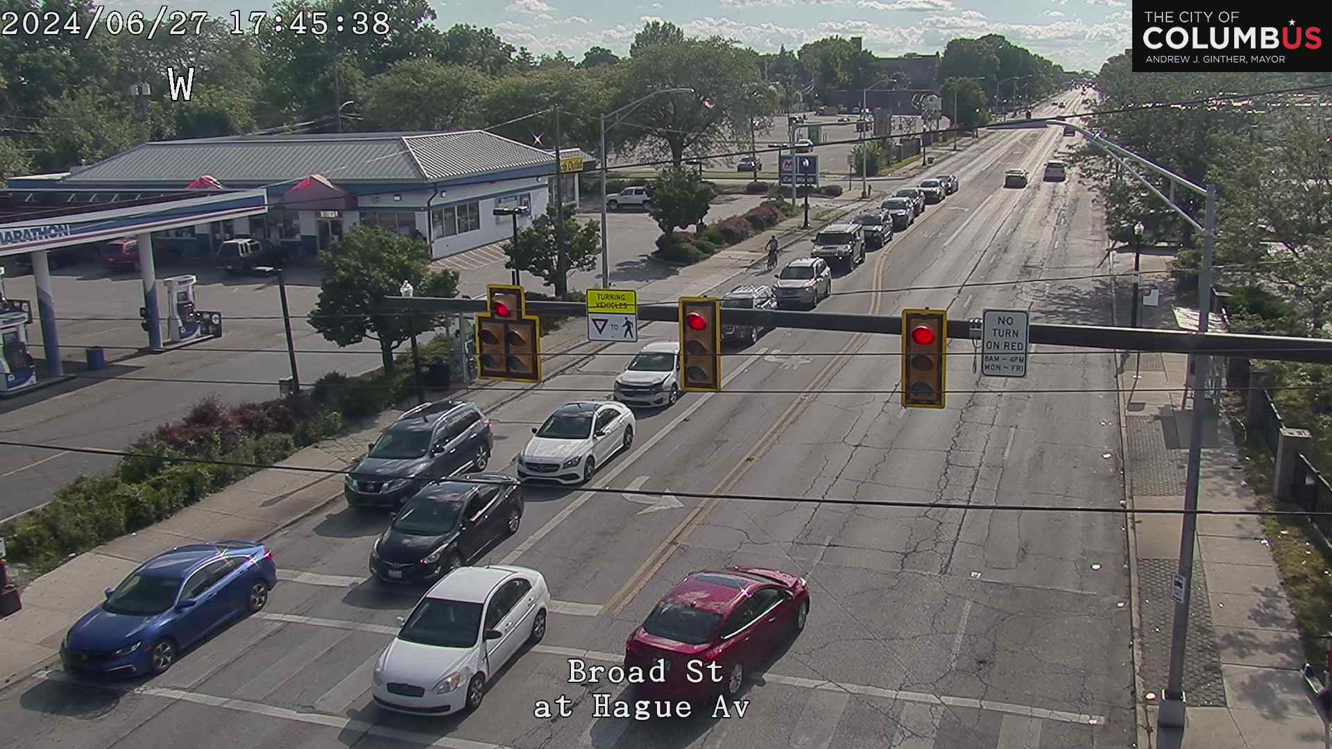 Traffic Cam Broad St at Hague Ave Player