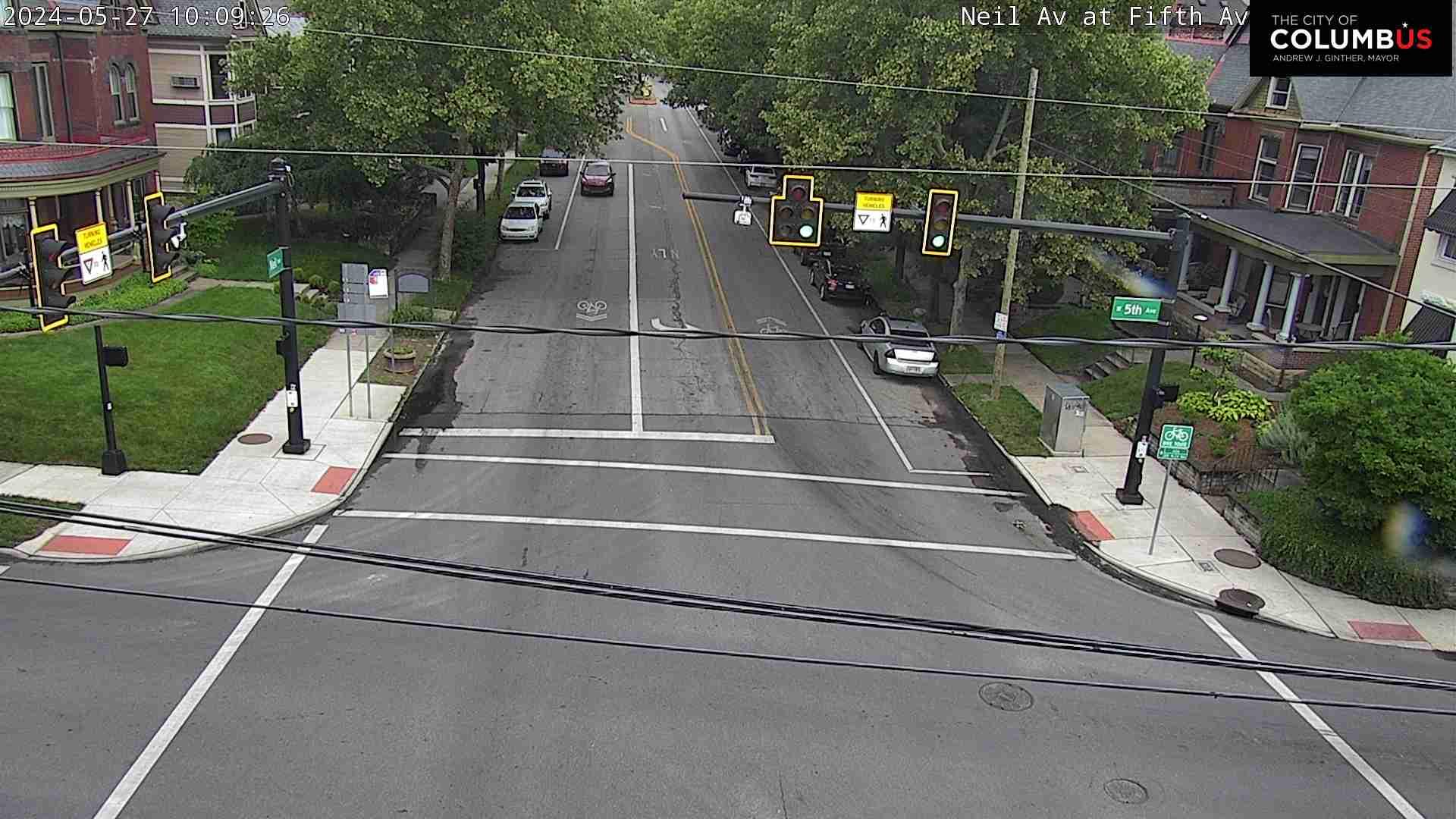 Traffic Cam Victorian Village: City of Columbus) Neil Ave at Fifth Ave Player