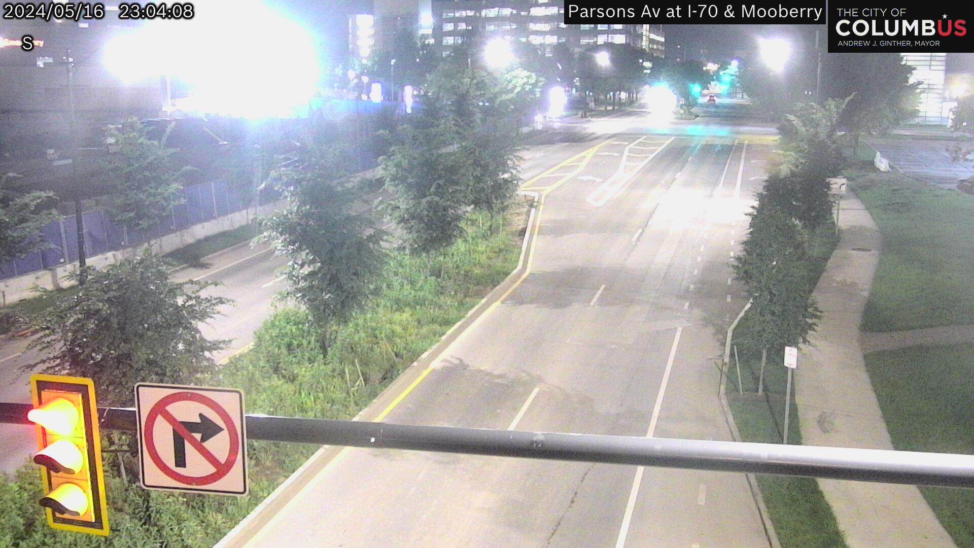 Traffic Cam Livingston Park: City of Columbus) I-70 EB Off Ramp & Mooberry St at Parsons Ave Player