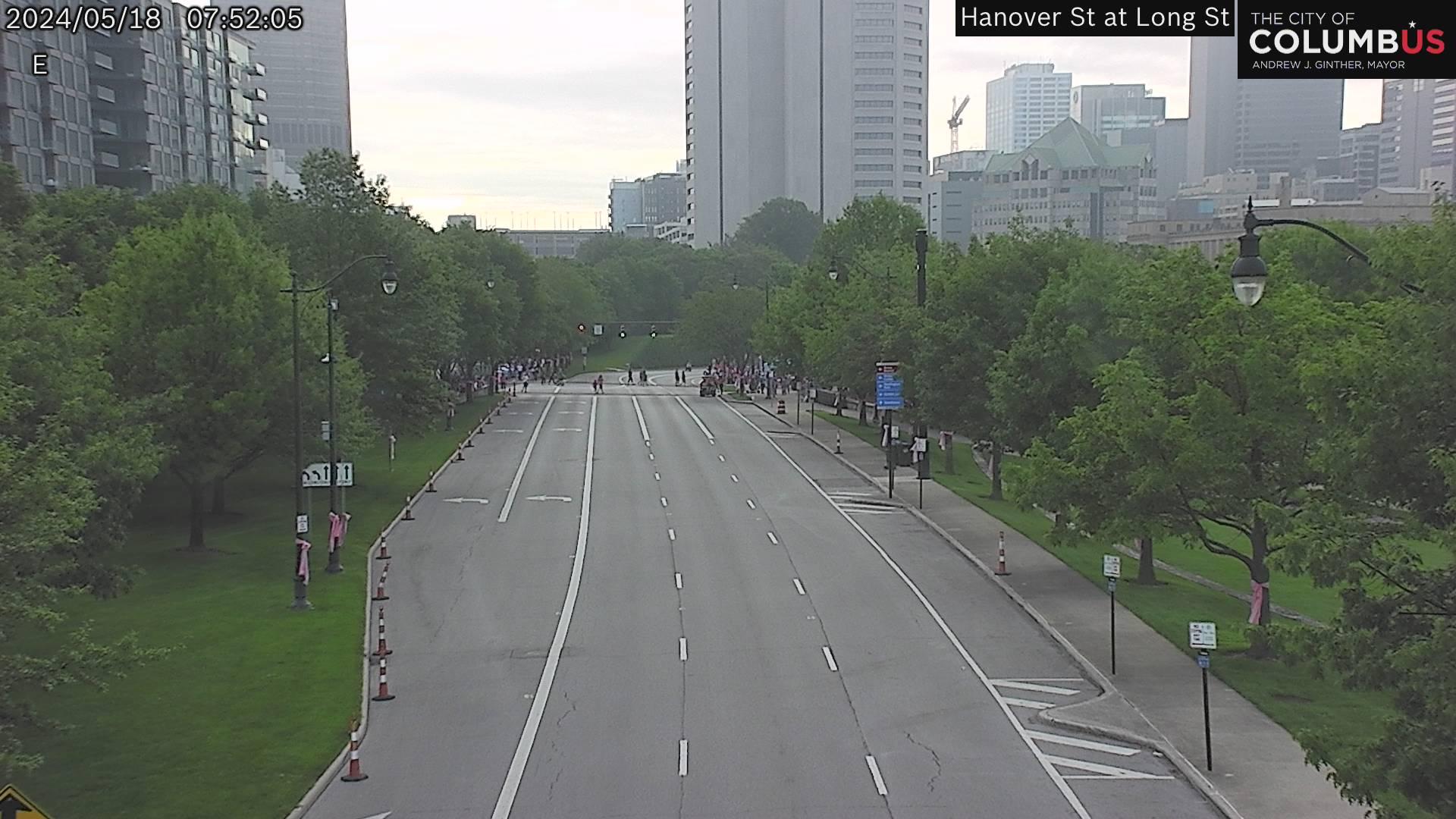 Traffic Cam Columbus: City of - Long St at Hanover St Player