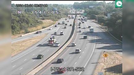 Traffic Cam Bond Hill: I-75 at SR-562 (Norwood Lateral) Player