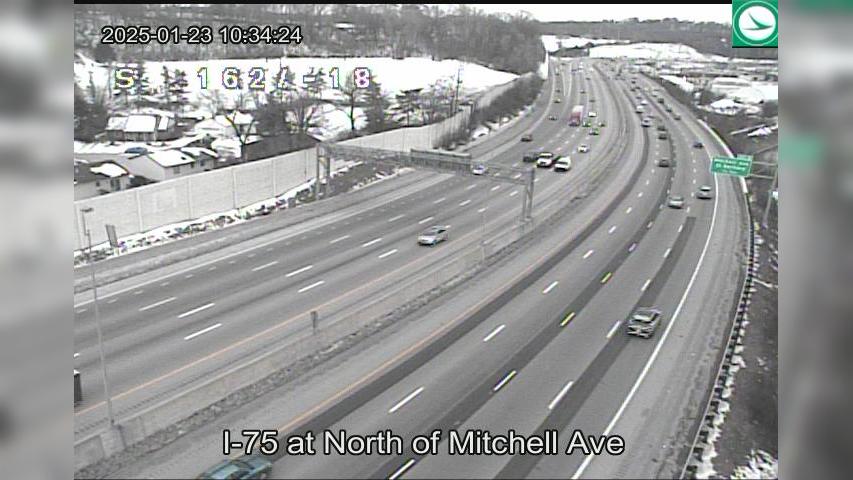 Traffic Cam Saint Bernard: I-75 at North of Mitchell Ave Player