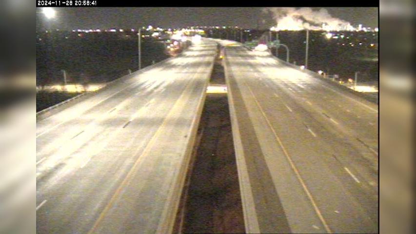 Traffic Cam Toledo: Skyway Bridge South Side - PTZ Player