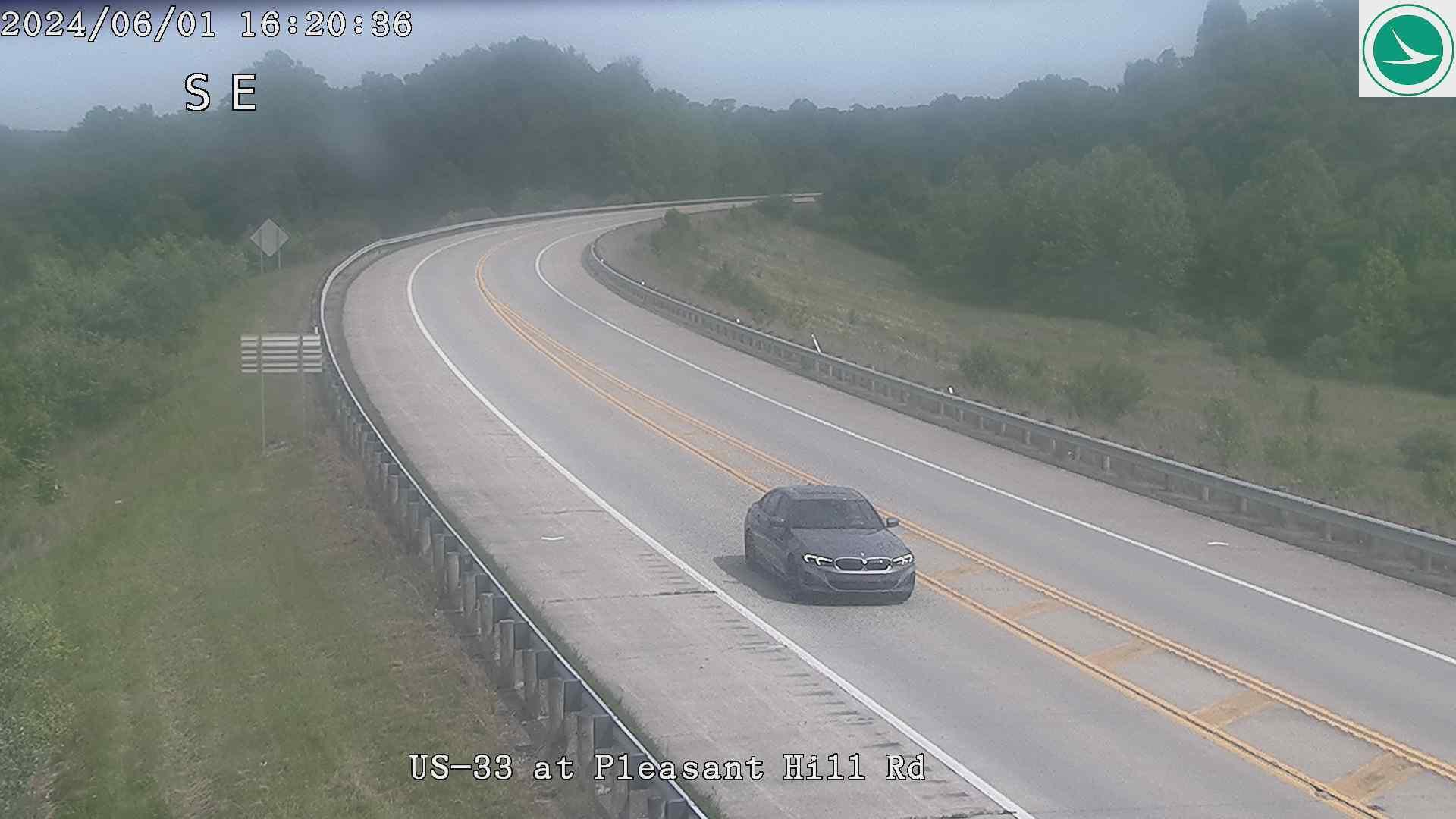 Traffic Cam Valley View: US-33 at Pleasant Hill Rd Player