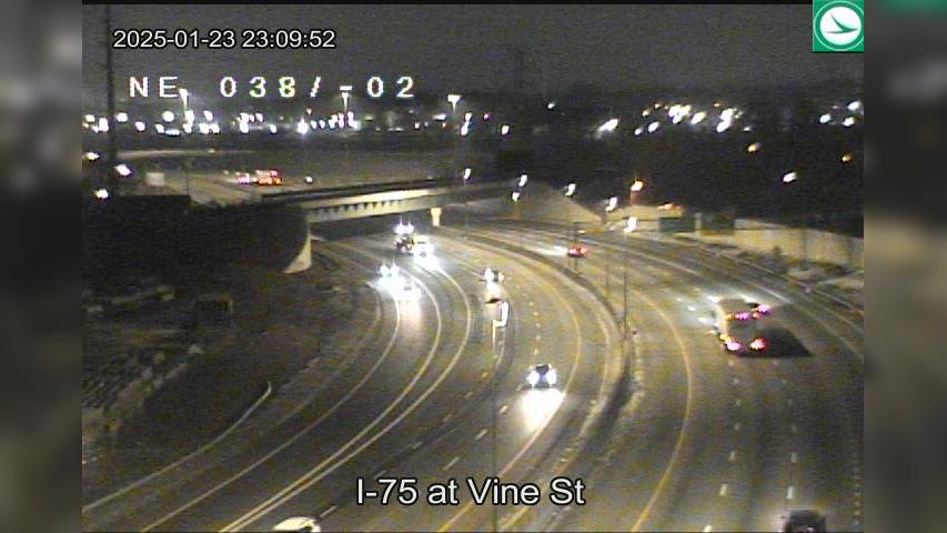 Traffic Cam Saint Bernard: I-75 at Vine St Player