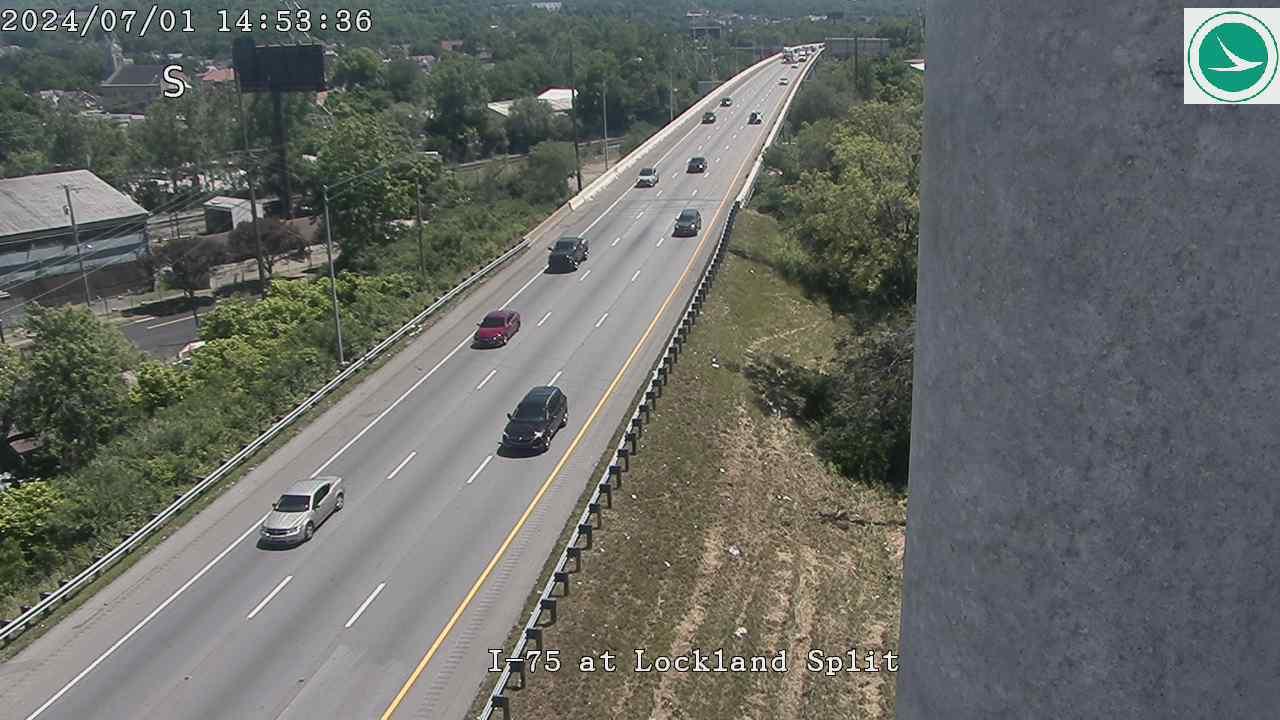 Traffic Cam ˈɹɛdɪŋ: I-75 at Lockland Split Player