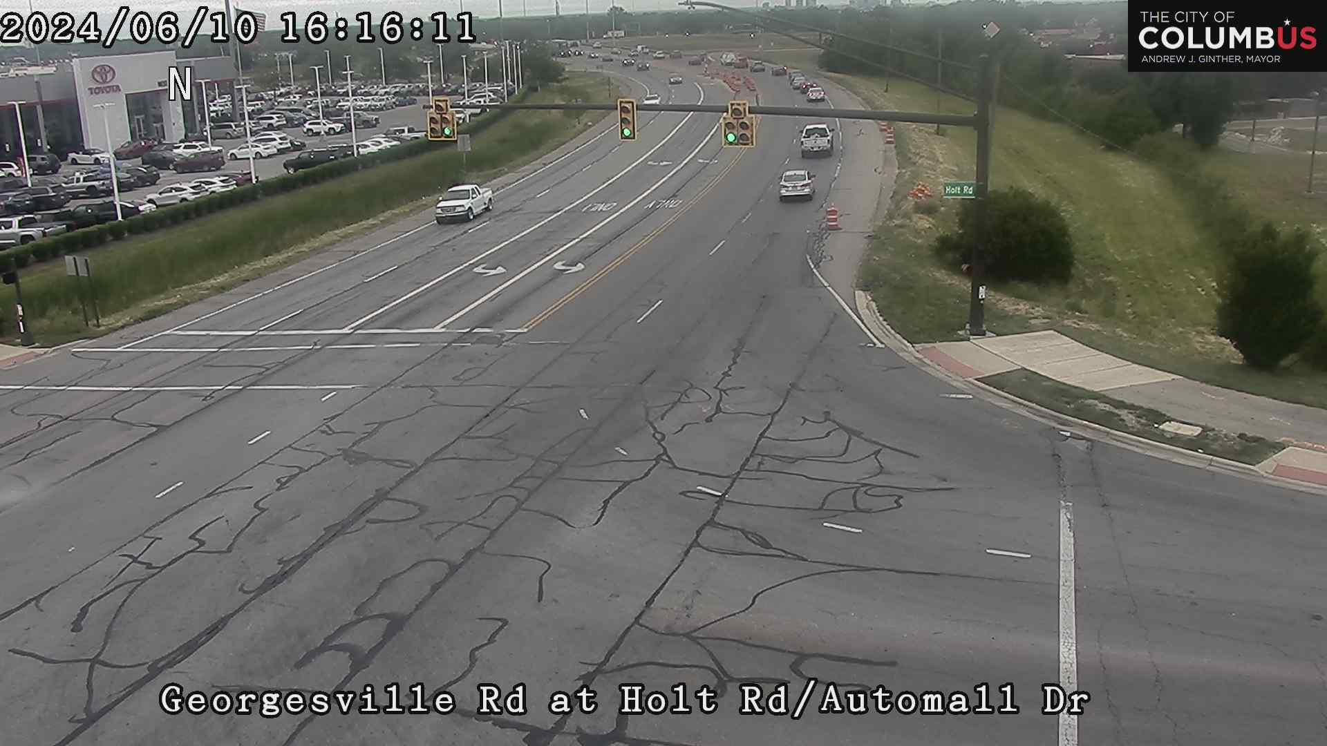 Traffic Cam Columbus: City of - Georgesville Rd at Holt Rd Player