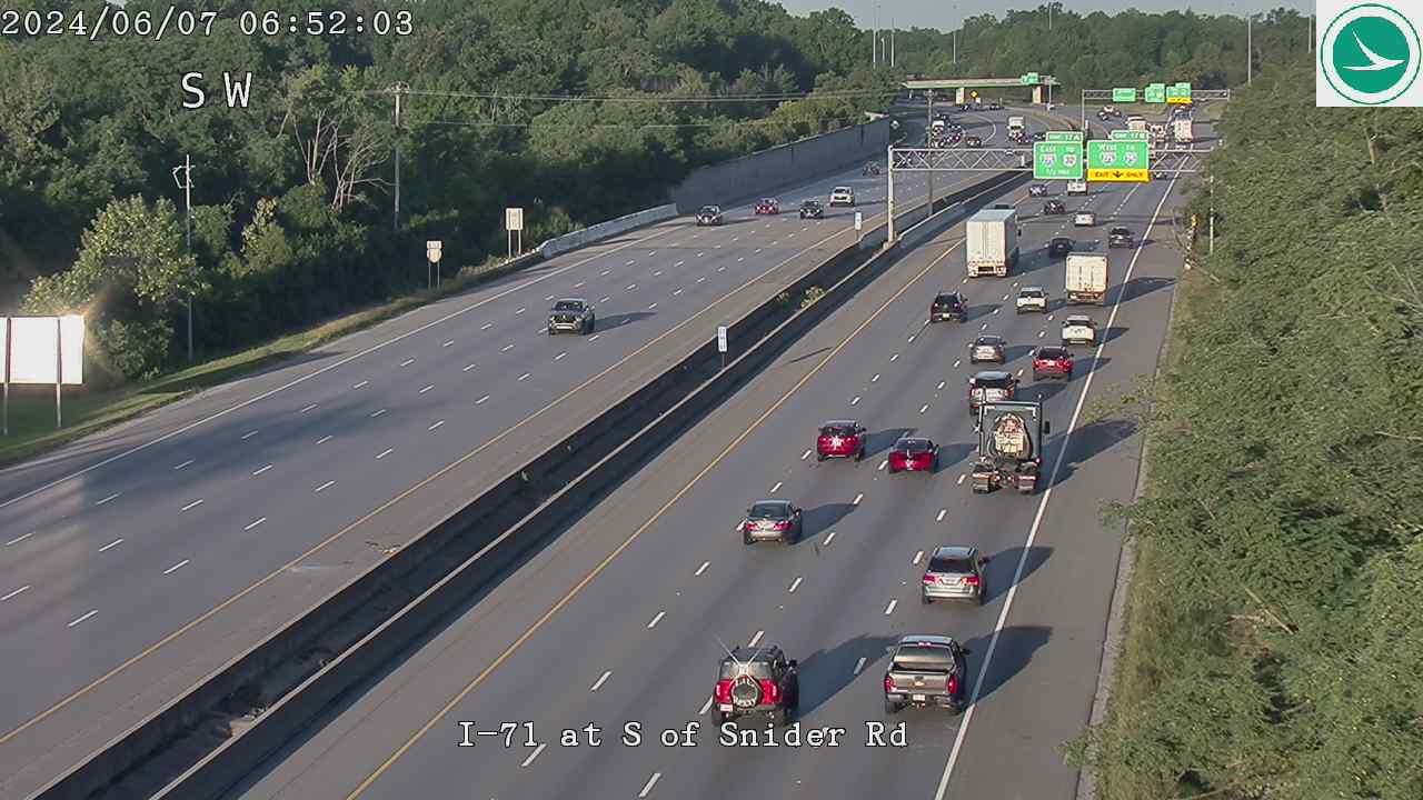 Traffic Cam Sycamore: I-71 at S of Snider Rd Player