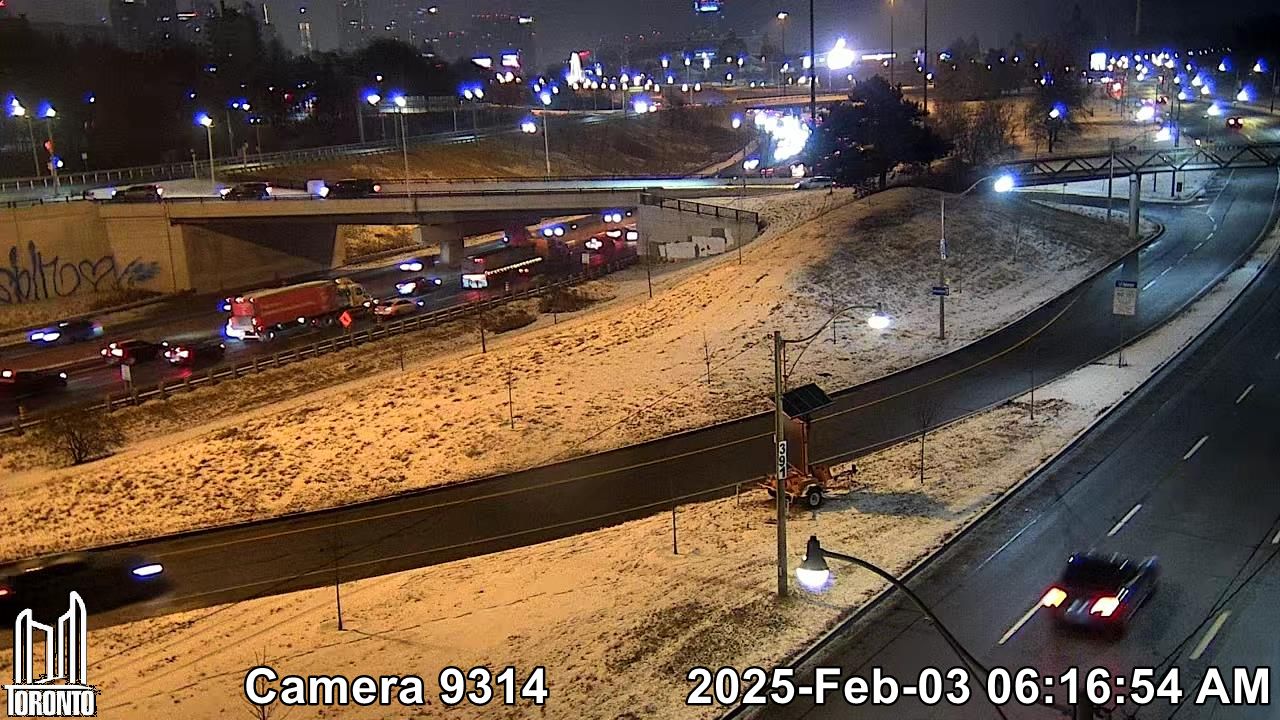 Lake Shore W near Oarsman Dr Traffic Camera