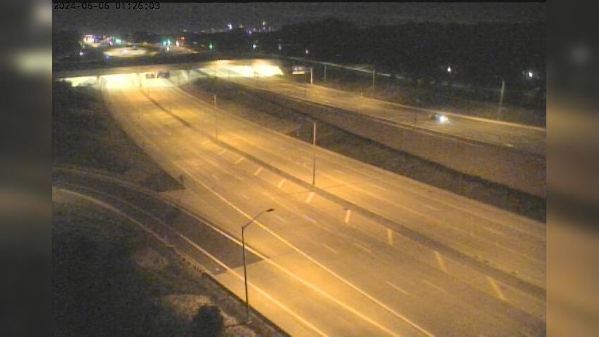 Traffic Cam Lasalle: 401 atop Todd/Cabana Tunnel Player