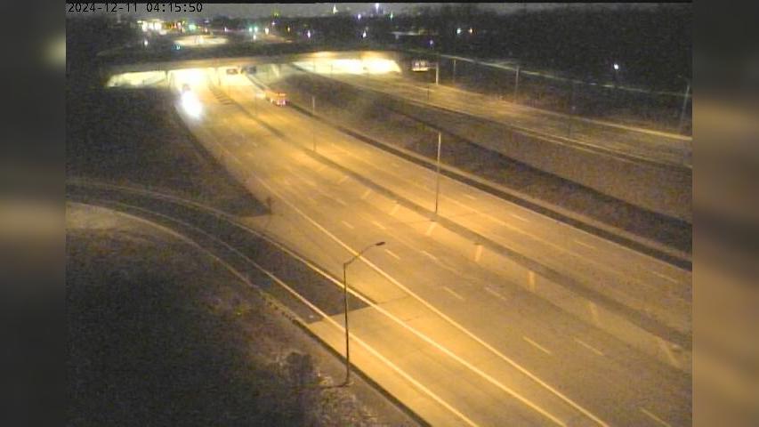 Lasalle: 401 atop Todd/Cabana Tunnel Traffic Camera