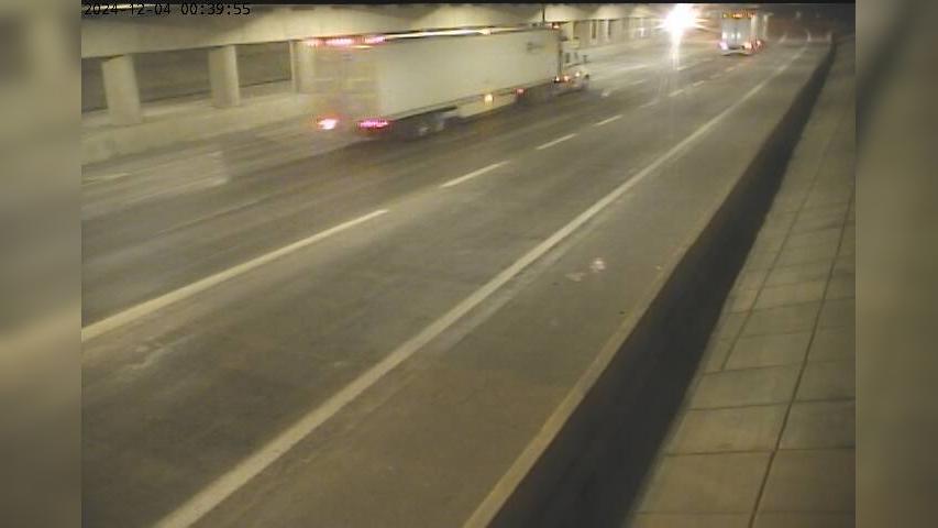 Lasalle: 401 in Todd/Cabana Rd Tunnel Traffic Camera