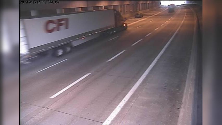 Lasalle: 401 in Villa Borghese Tunnel East Portal Traffic Camera