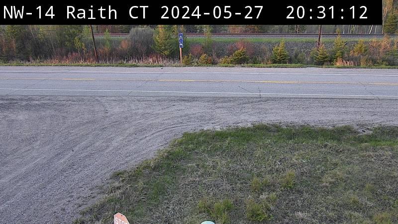 Traffic Cam Unorganized Thunder Bay District: Highway 17 near Raith (Central Time) Player