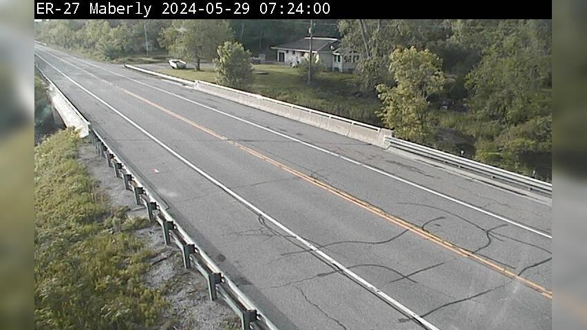 Traffic Cam Tay Valley: Highway 7 near Maberly Main St Player