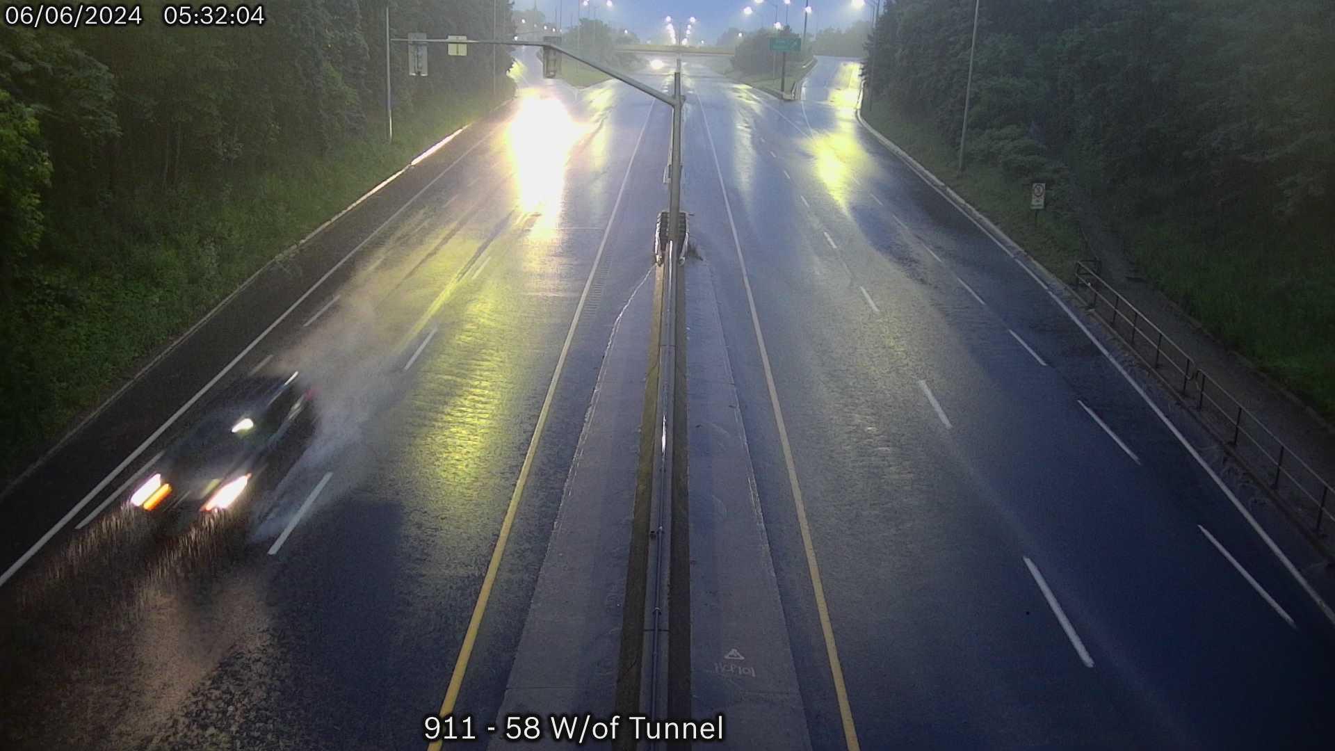 Traffic Cam Thorold: EB - Tunnel (2) Player