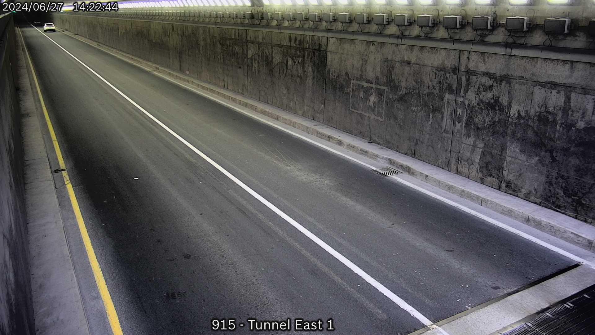 Traffic Cam Thorold: EB - Tunnel (3) Player