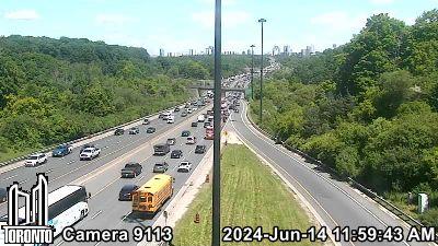 Traffic Cam Toronto: Don Valley Parkway near Concorde Gt Player