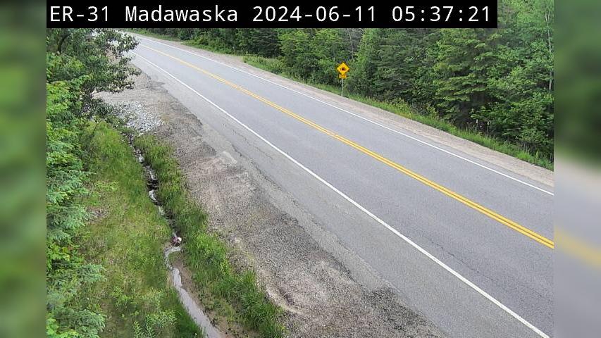 Traffic Cam South Algonquin Township: Highway 60 near Dunnes Road Player