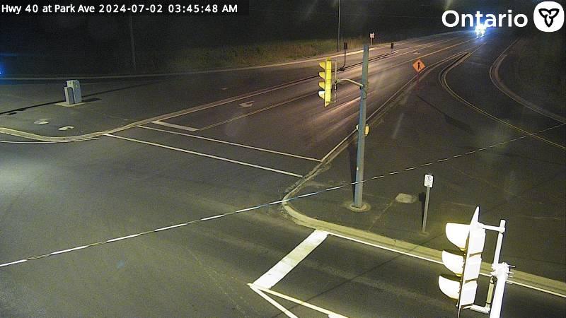 Traffic Cam Chatham: Highway 40 at Park Ave Player