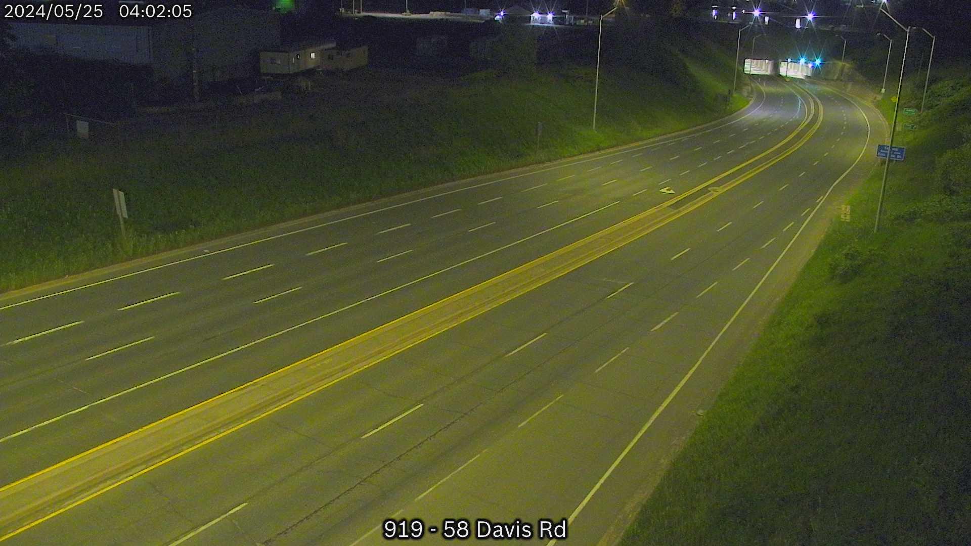 Traffic Cam Thorold: WB - Tunnel (1) Player