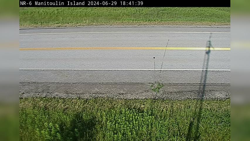 Traffic Cam Northeastern Manitoulin and the Islands: Highway 6 near 10 Mile Point Road Player