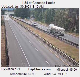 Traffic Cam I-84 at Cascade Locks Player