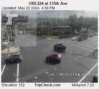 Traffic Cam ORE224 at 135th Ave Player
