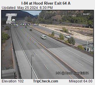 Traffic Cam I-84 at Hood River Exit 64 A Player