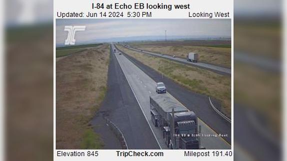 Traffic Cam Echo: I-84 at - EB looking west Player