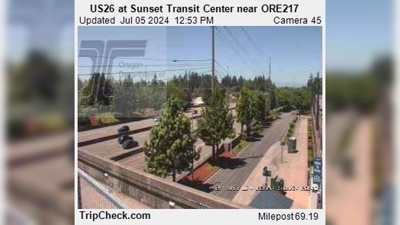 Traffic Cam Durham: US26 at Sunset Transit Center near ORE217 Player