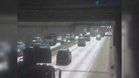 Traffic Cam Philadelphia: I-676 EAST OF BRD ST Player