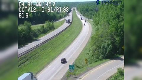 Traffic Cam Dippel Manor: I-81 @ EXIT 145 (PA 93 WEST HAZLETON) Player