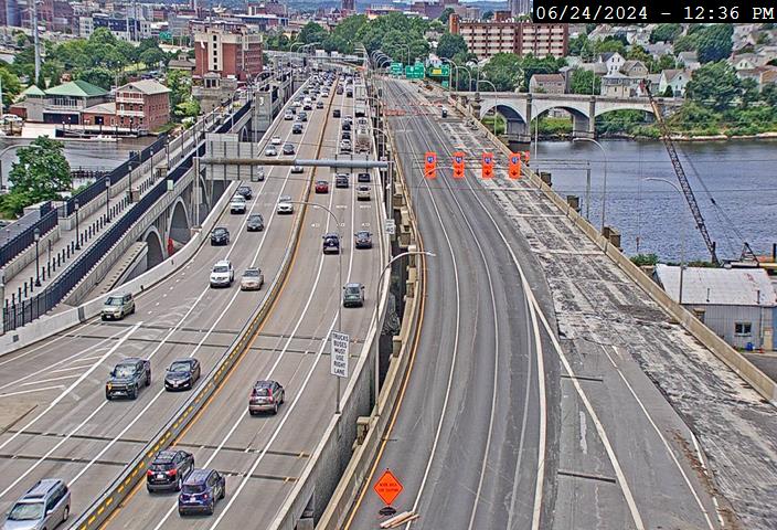 Traffic Cam I-195 W @ Washington Bridge - Washington Bridge Player