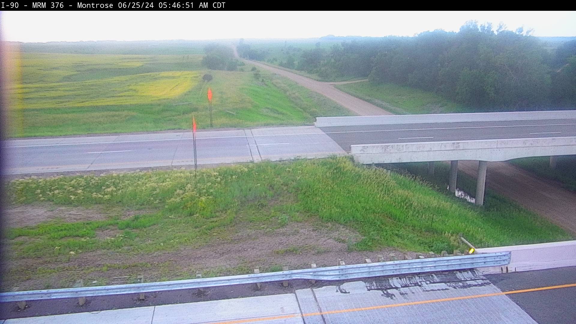 Traffic Cam 3 miles west of Humboldt along I-90 @ MP 376.0 - South Player
