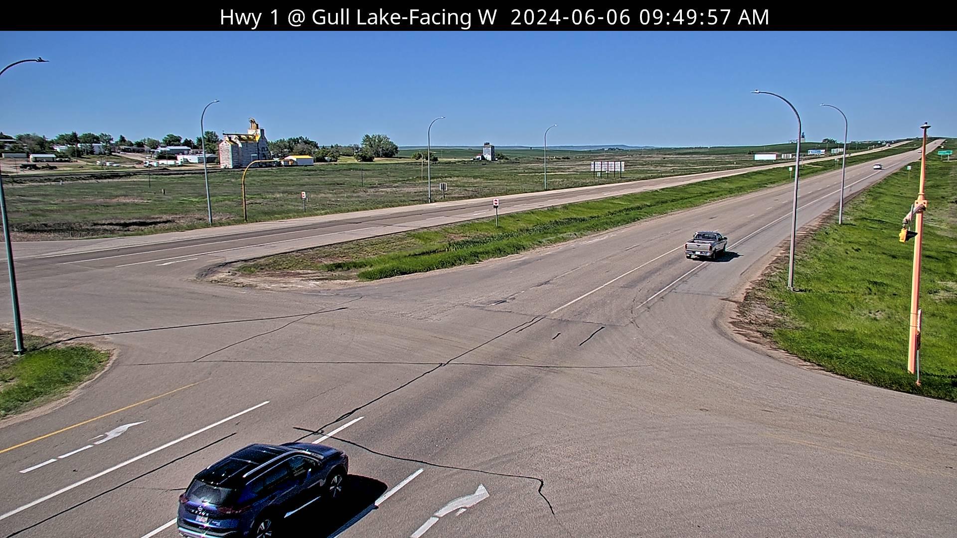 Gull Lake › South-West Traffic Camera