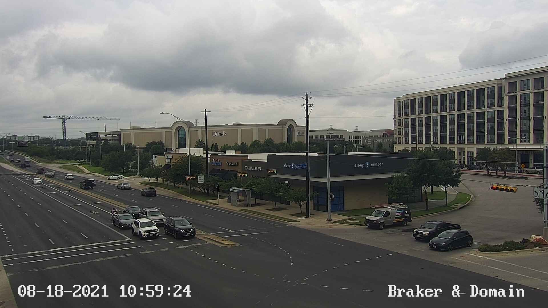 Traffic Cam  BRAKER LN / DOMAIN DR (Pickle Research Campus Driveway) Player