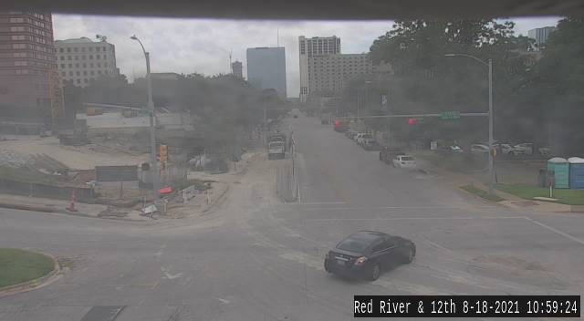 Traffic Cam  12TH ST / RED RIVER ST Player