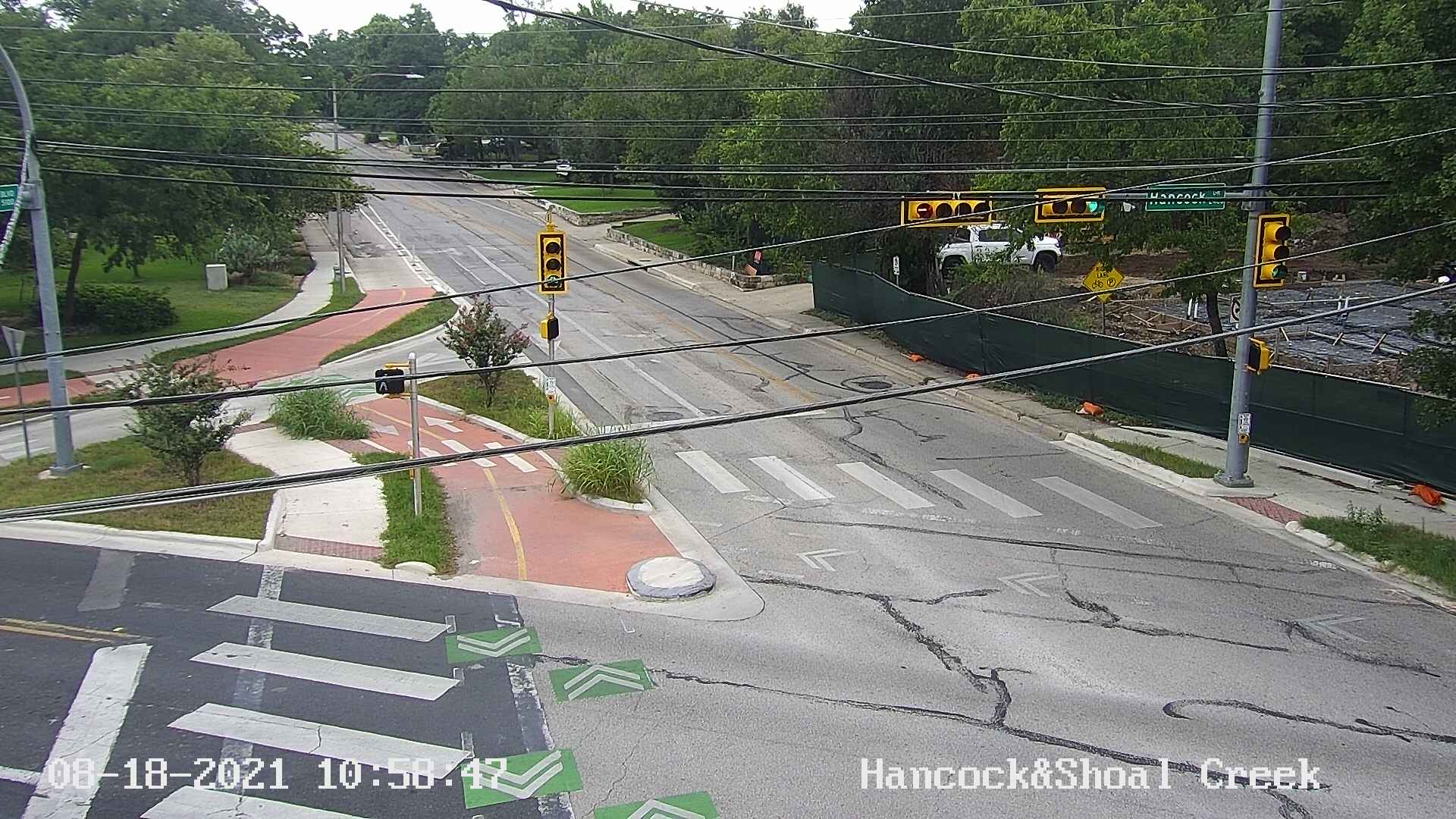 Traffic Cam  SHOAL CREEK BLVD / HANCOCK DR Player